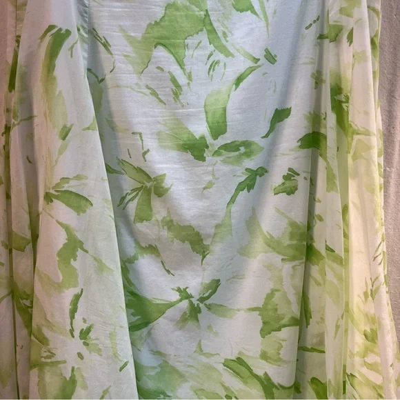 Jones New York Floral Green Skirt - Picture 3 of 4
